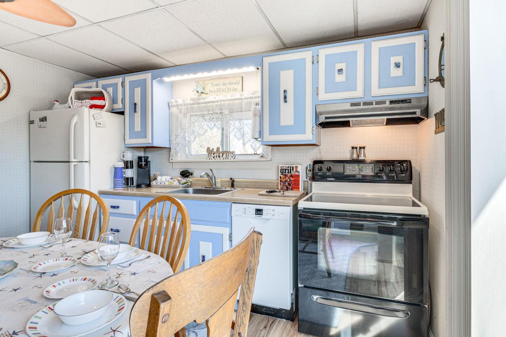 Waterfront Wolcott Vacation Rental With Deck And Views 외부 사진